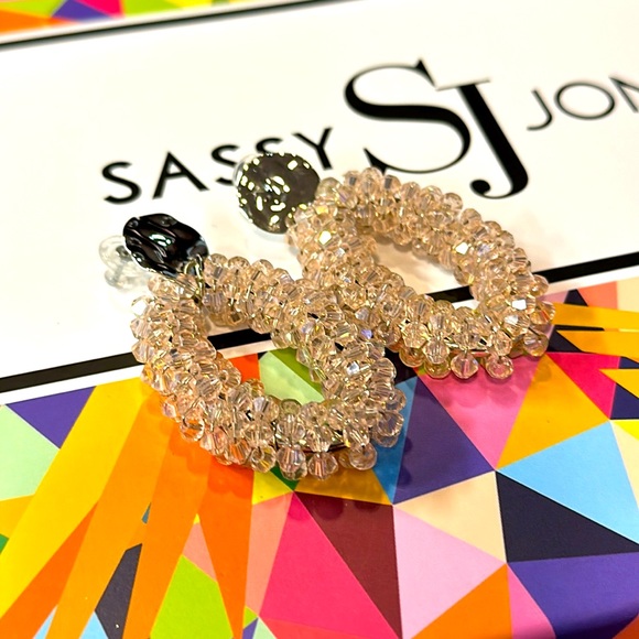 Sassy Jones Jewelry - Celebration Glass Oval Dangle-Iridescent Strawberry